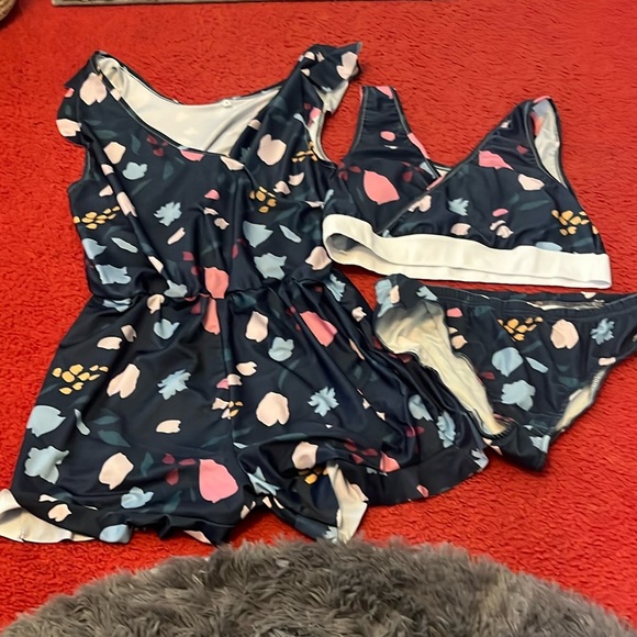 Floral Print Women's Swim One Piece - Picture 1 of 8